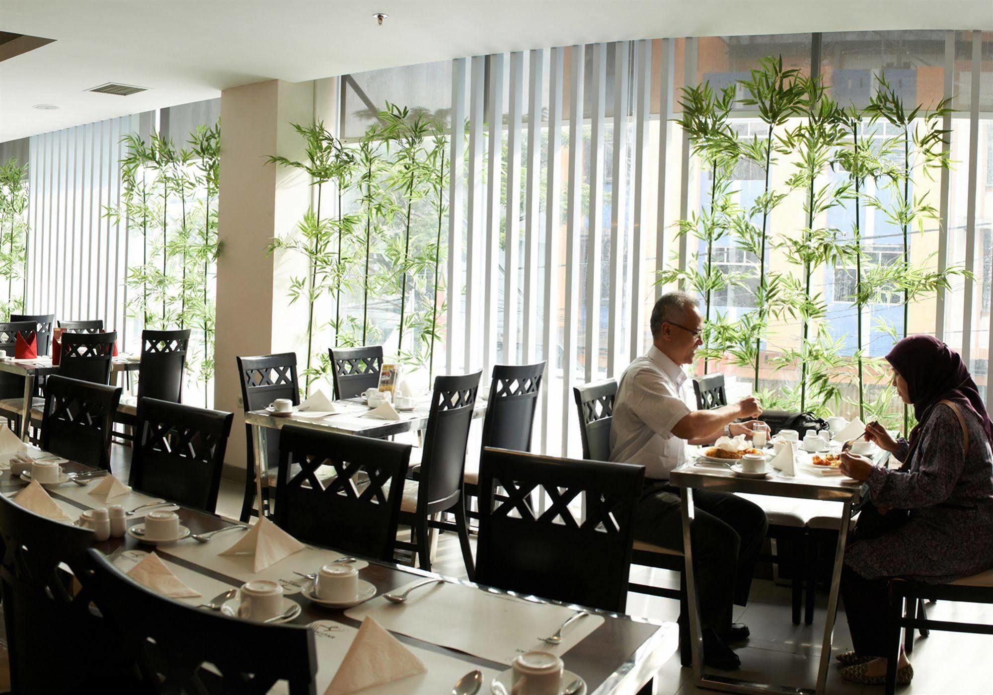 Winstar Hotel بيكانبارو المظهر الخارجي الصورة